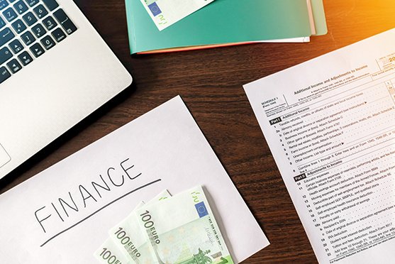 UNDERSTANDING LEGAL FINANCE